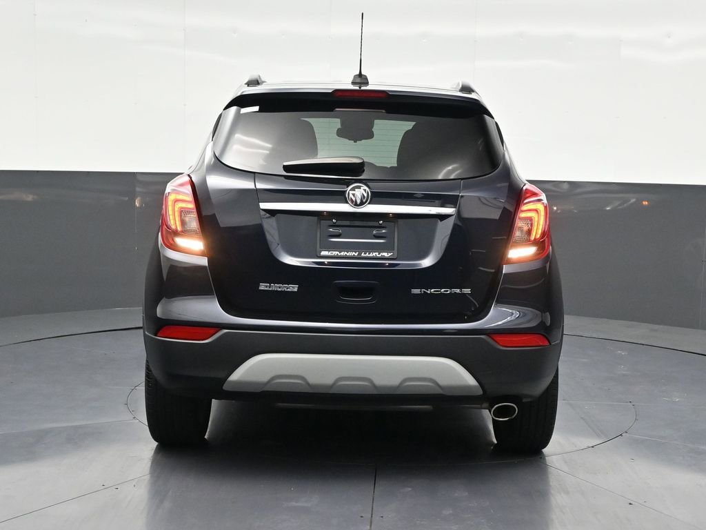 Used 2022 Buick Encore Preferred w/ Safety Package FWD image 4