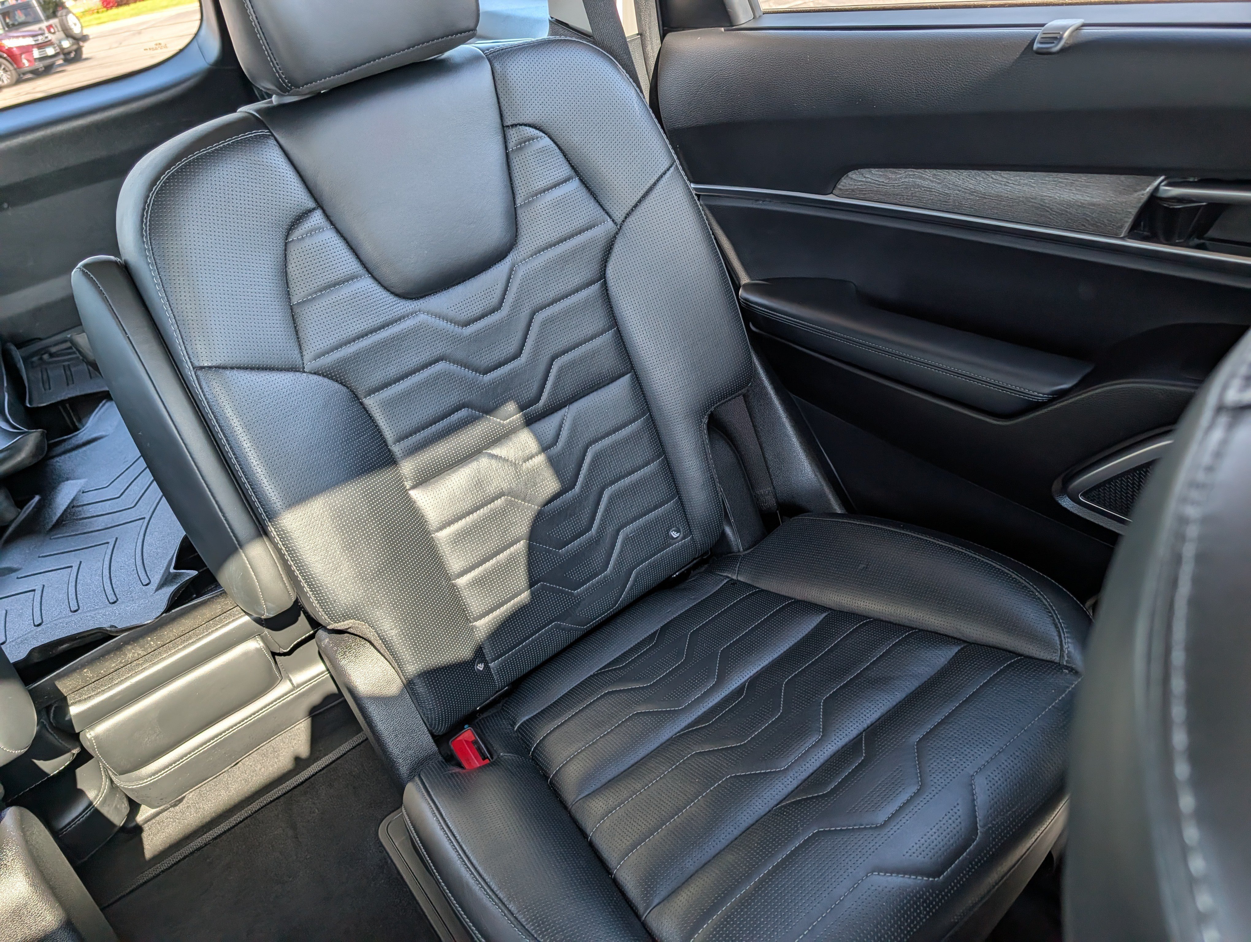 Used 2020 Kia Telluride SX w/ SX Prestige Package AWD/4WD image 14