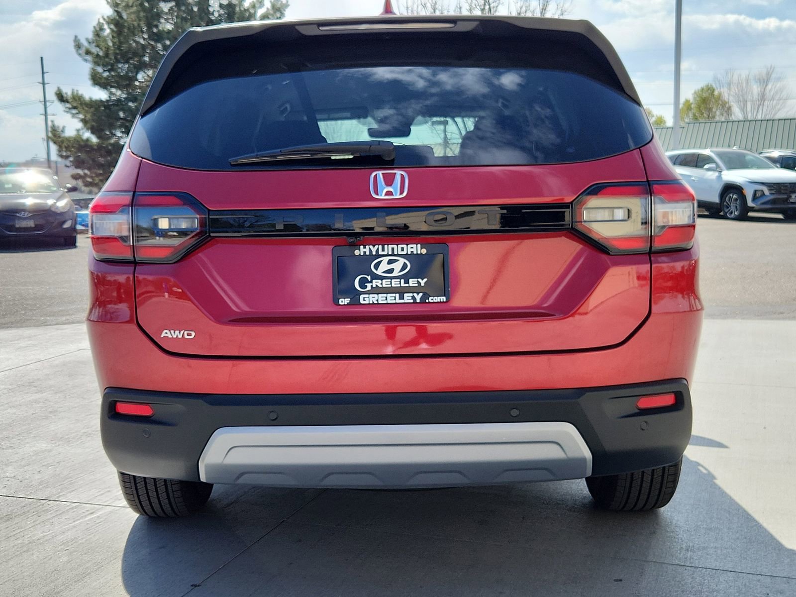 Used 2025 Honda Pilot EX-L image 4