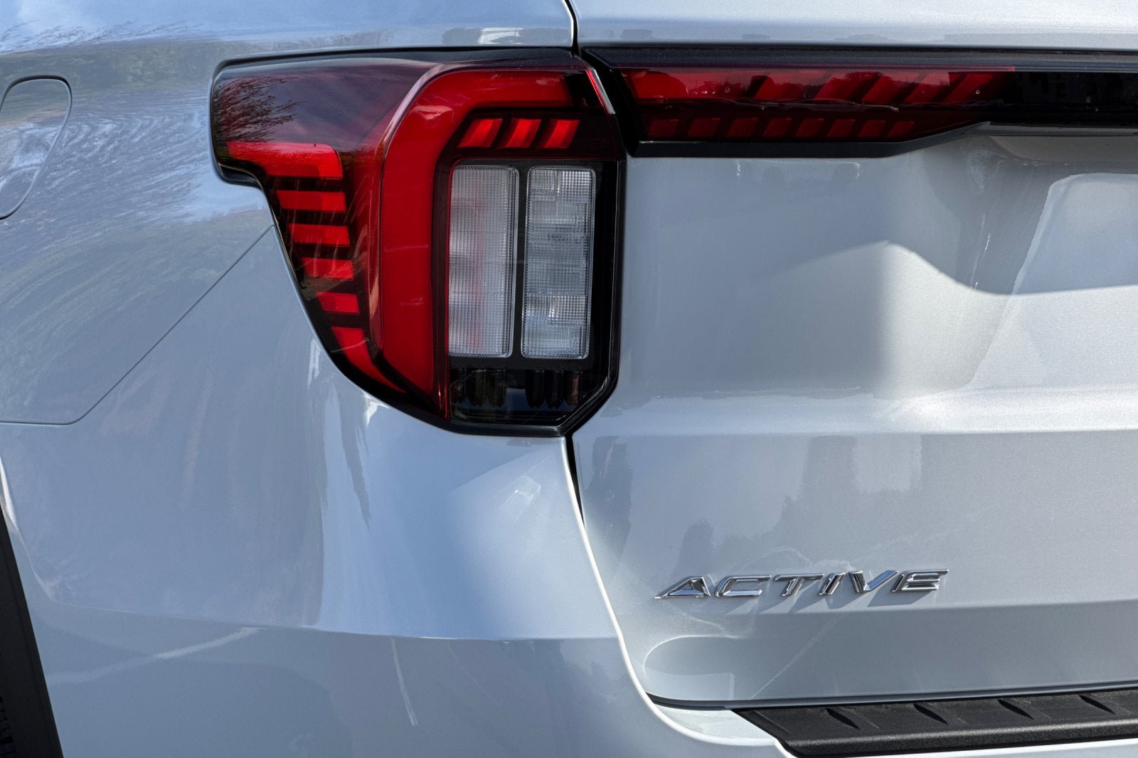 New 2026 Ford Explorer Active AWD/4WD image 25