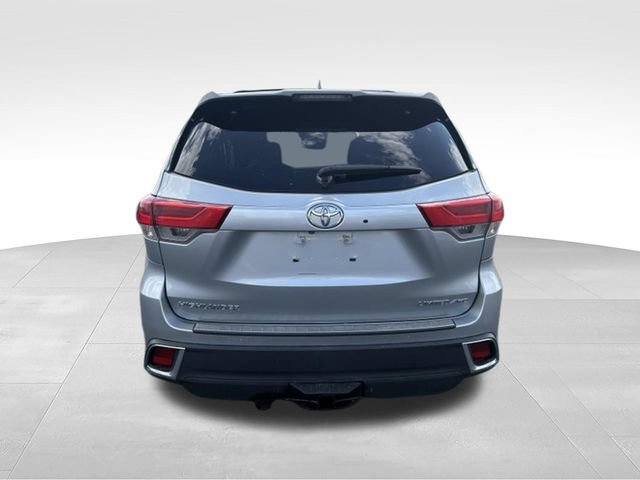 Used 2018 Toyota Highlander Limited AWD/4WD image 17