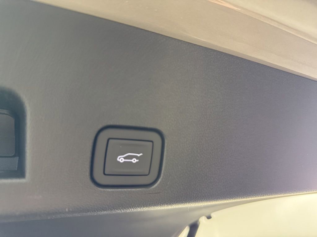 New 2026 Chevrolet Traverse Z71 AWD/4WD image 40