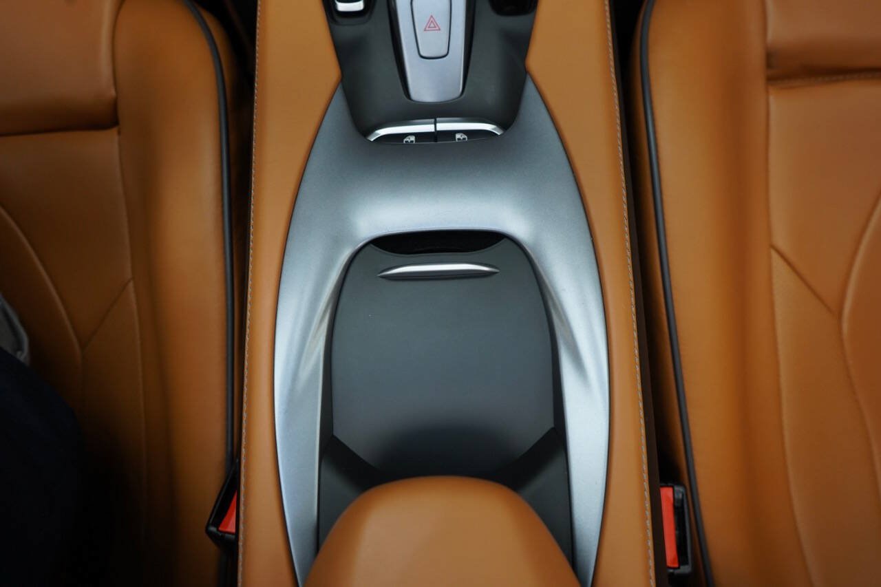 Used 2019 Ferrari Portofino RWD image 96