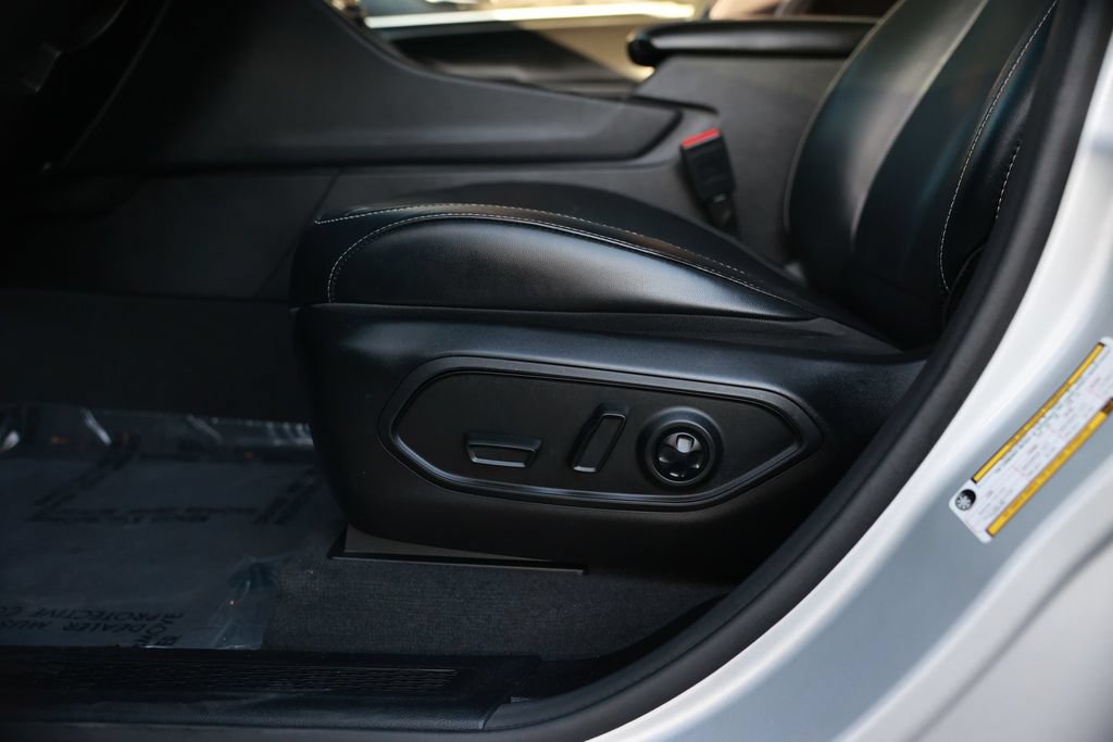 Used 2021 Jeep Grand Cherokee L Limited RWD image 19