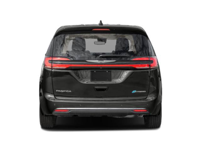 Certified 2024 Chrysler Pacifica Limited FWD image 8