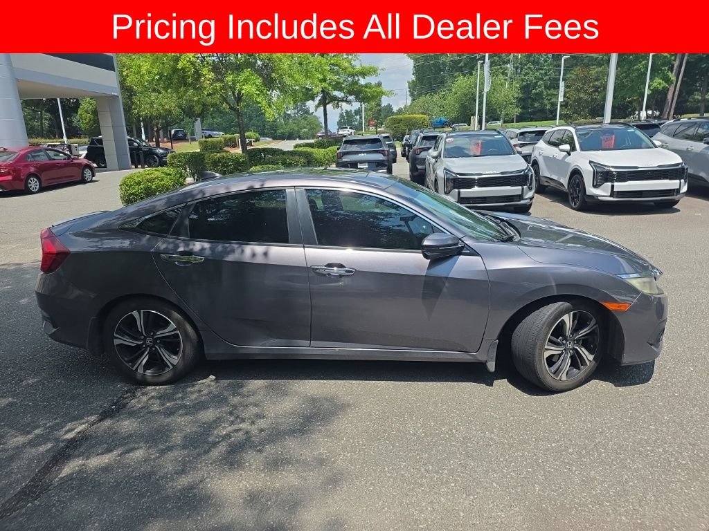 Used 2017 Honda Civic Touring image 4