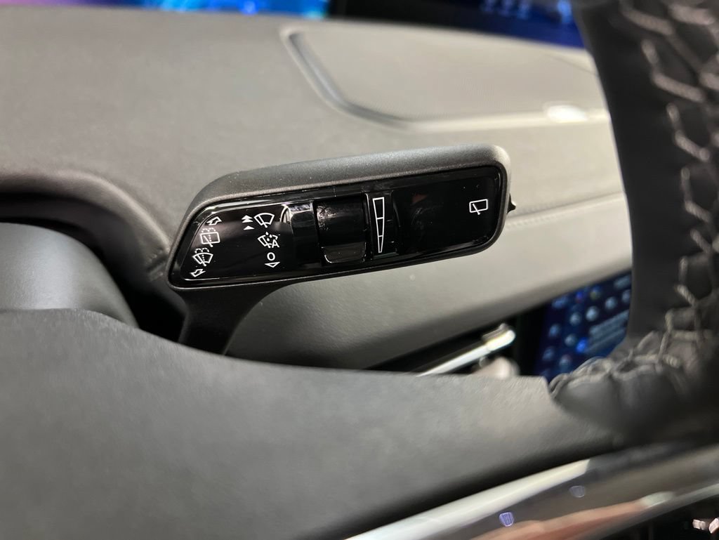 Used 2026 Lincoln Navigator Premiere AWD/4WD image 21