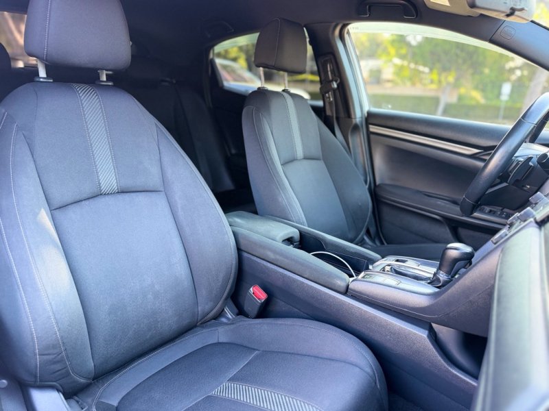 Used 2019 Honda Civic Sport image 17