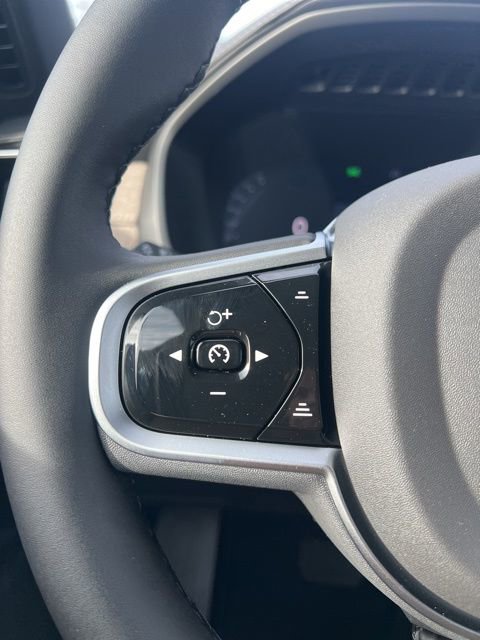 New 2026 Volvo XC90 T8 Plus w/ Protection Package Premier image 14