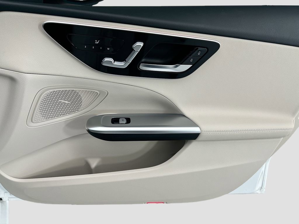 Certified 2025 Mercedes-Benz C 300 Sedan image 23