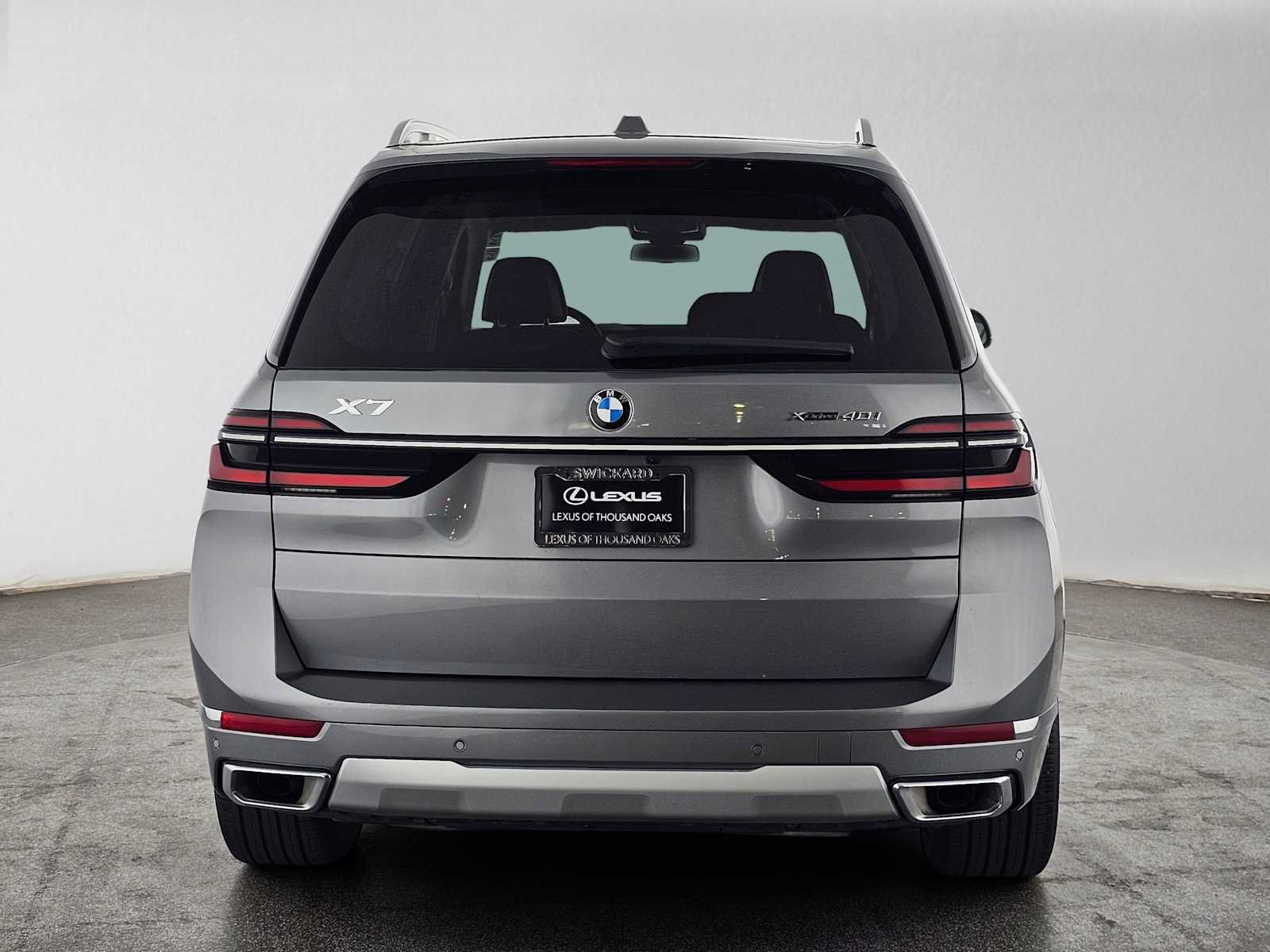 Used 2025 BMW X7 xDrive40i AWD/4WD image 4