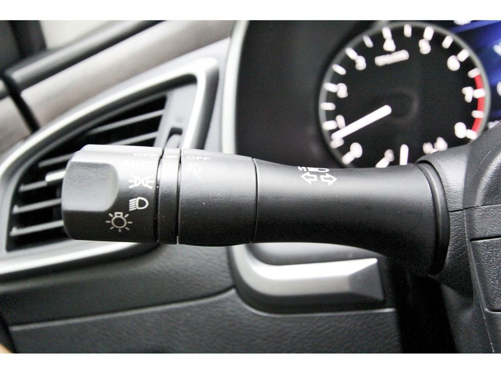 Used 2023 Nissan Murano Platinum w/ Cargo Package image 15