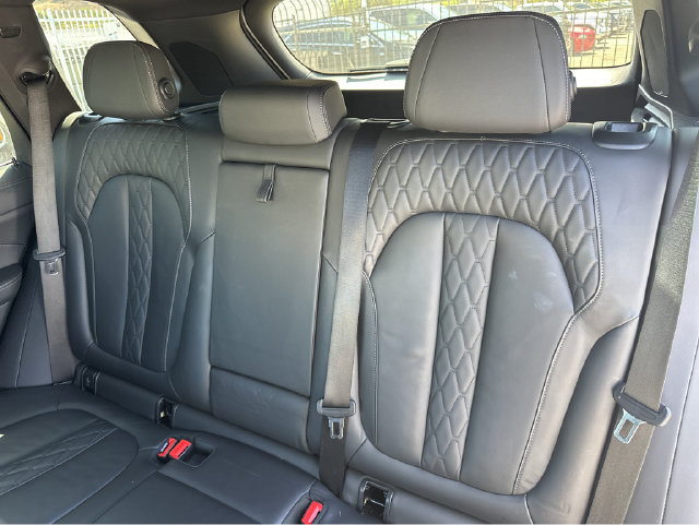 Used 2025 BMW X5 xDrive50e AWD/4WD image 18
