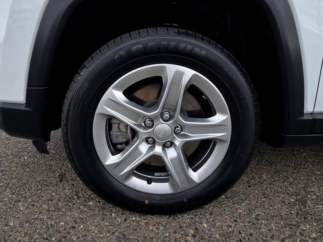 Certified 2024 Jeep Compass Latitude AWD/4WD image 28