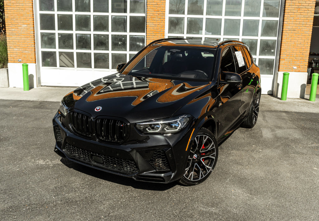 Used 2023 BMW X5 M w/ Competition Package AWD/4WD image 2