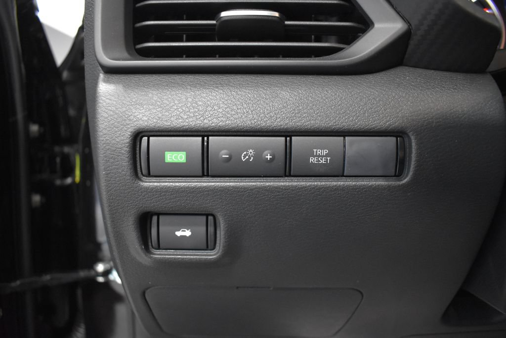 Certified 2025 Nissan Sentra S FWD image 17