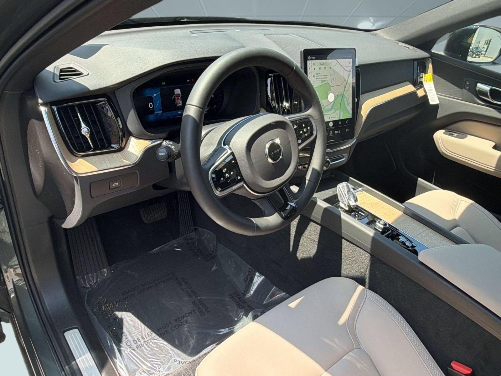 New 2026 Volvo XC60 B5 Core w/ Climate Package PRO AWD/4WD image 4