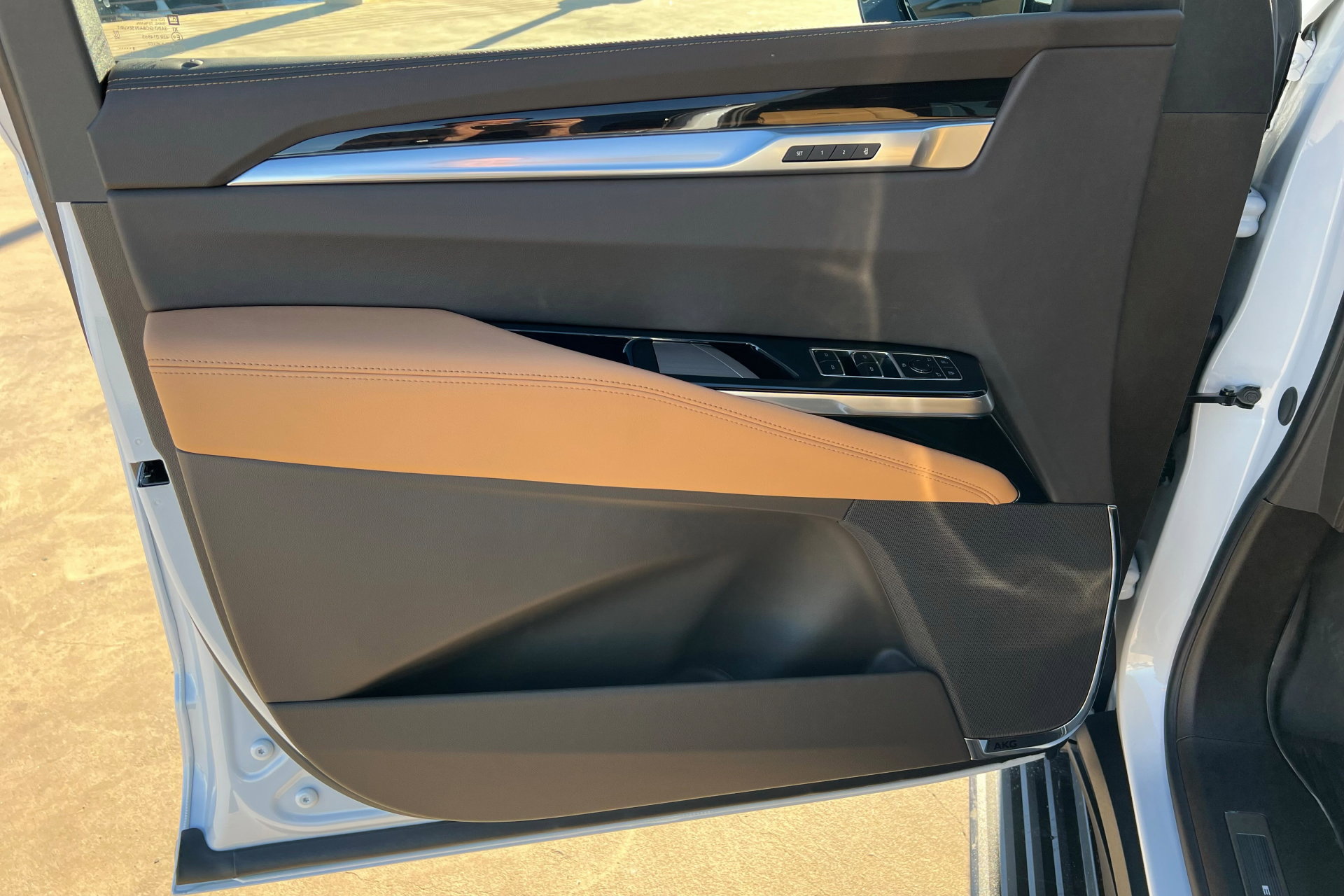 New 2026 Cadillac Escalade Luxury w/ Touring Package image 15