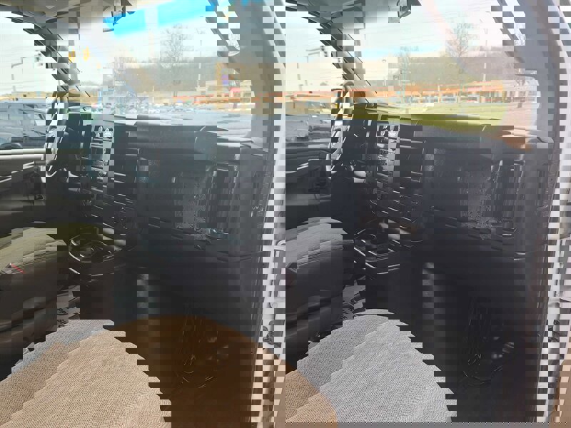 Used 2017 GMC Savana 2500 2500 3DR EXTENDED CARGO VAN/V8 image 12