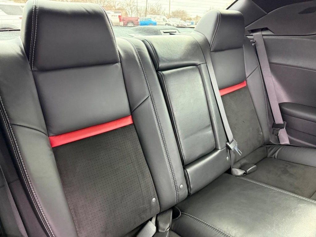 Used 2009 Dodge Challenger SRT8 RWD image 7
