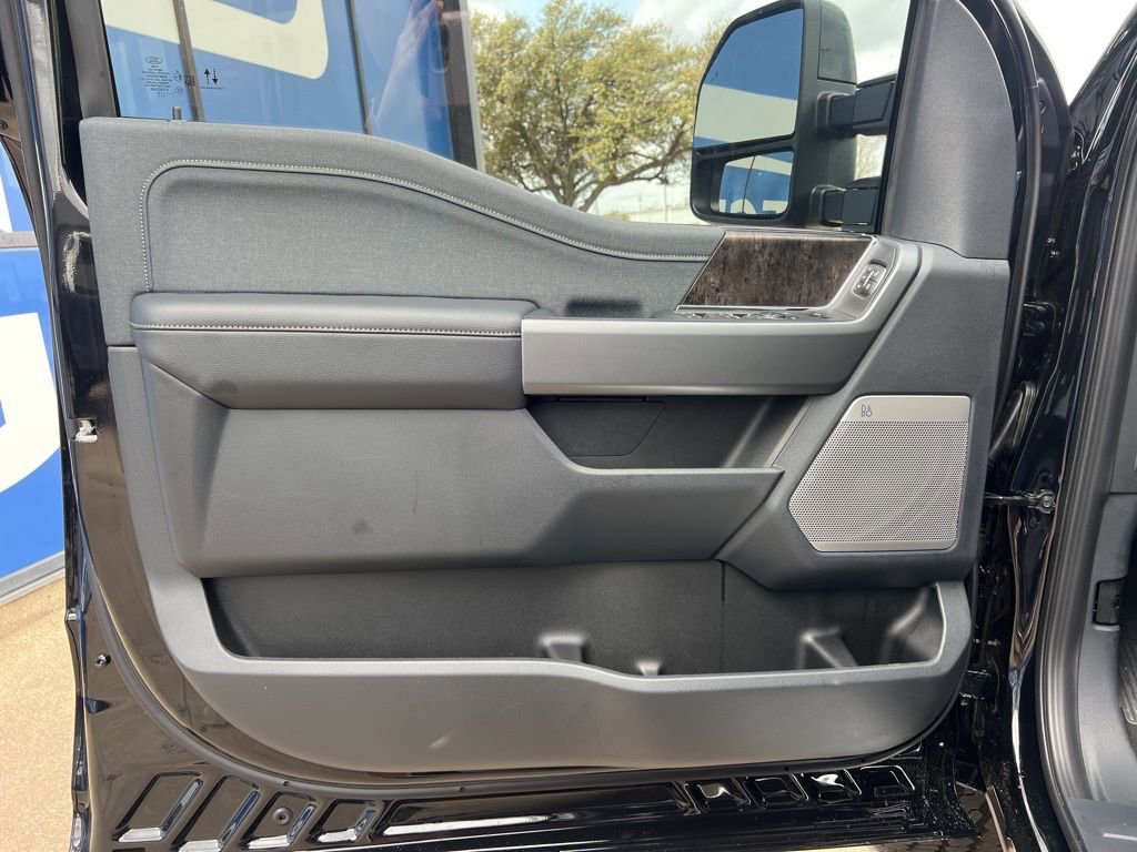 New 2026 Ford F250 Lariat w/ FX4 Off-Road Package image 12
