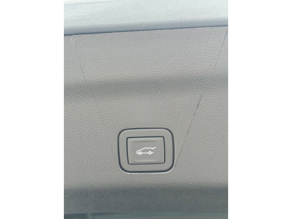 New 2025 Chevrolet Tahoe High Country image 24