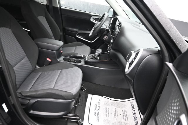 Used 2022 Kia Soul LX FWD image 8