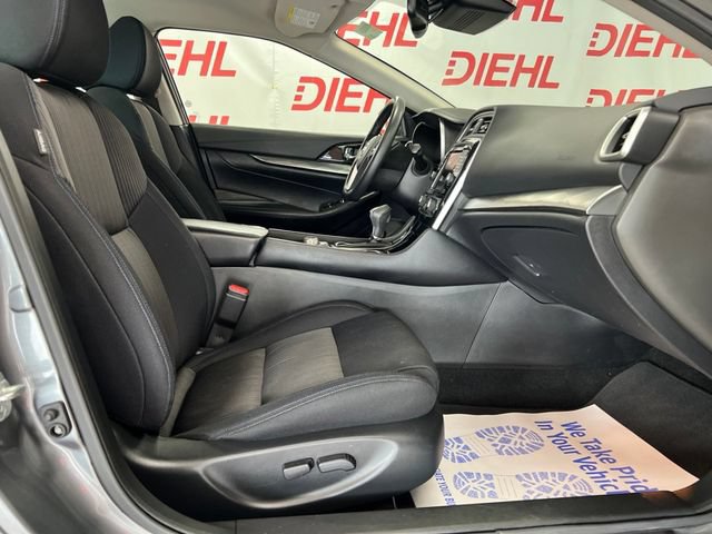 Used 2020 Nissan Maxima 3.5 S w/ Floor Mat Group FWD image 12