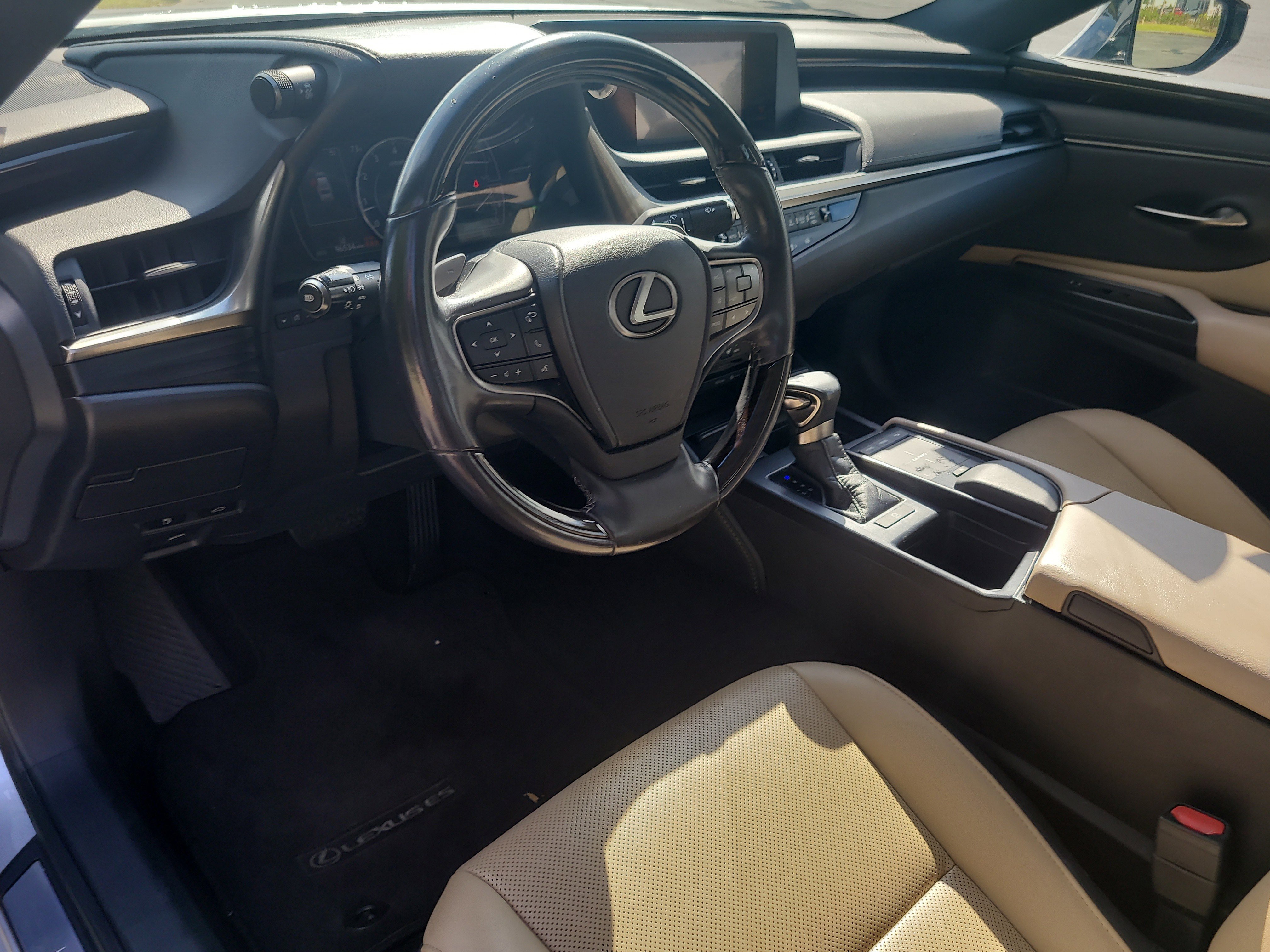 Used 2019 Lexus ES 350 w/ Premium Package FWD image 18