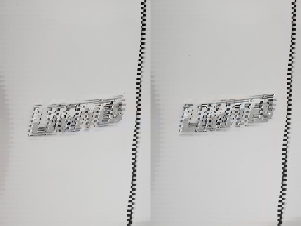 Used 2023 Toyota RAV4 Limited image 10