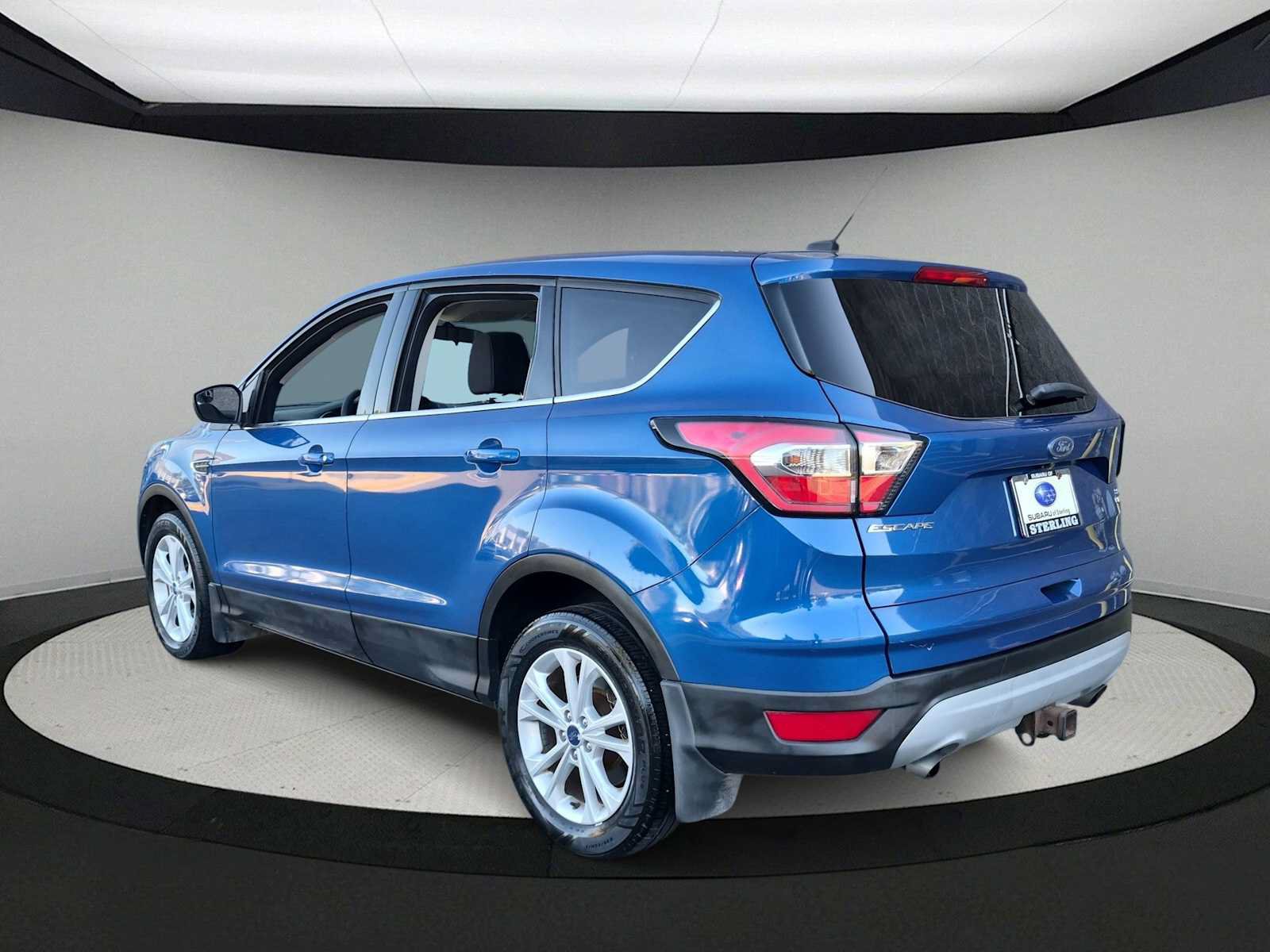 Used 2017 Ford Escape SE AWD/4WD image 6