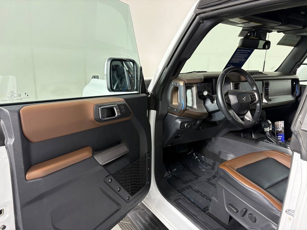 Used 2022 Ford Bronco Outer Banks AWD/4WD image 12