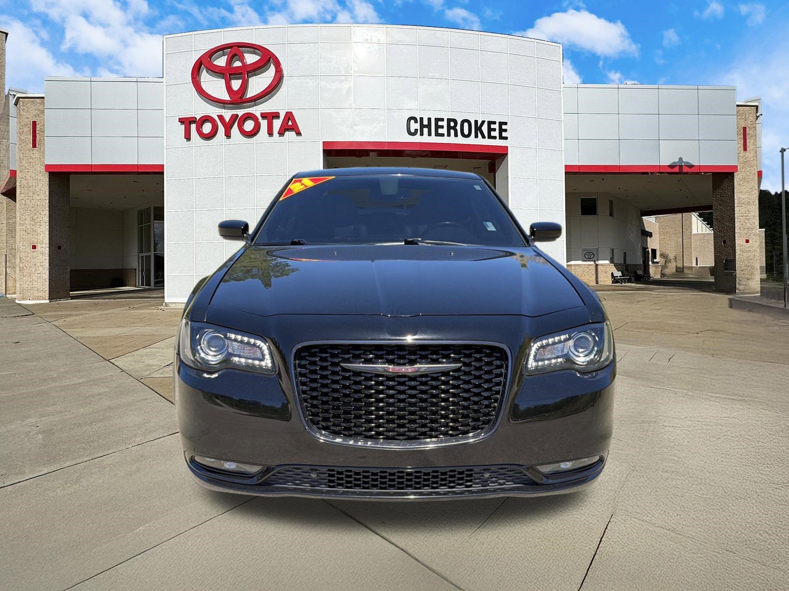 Used 2021 Chrysler 300 S w/ Comfort Group RWD image 2