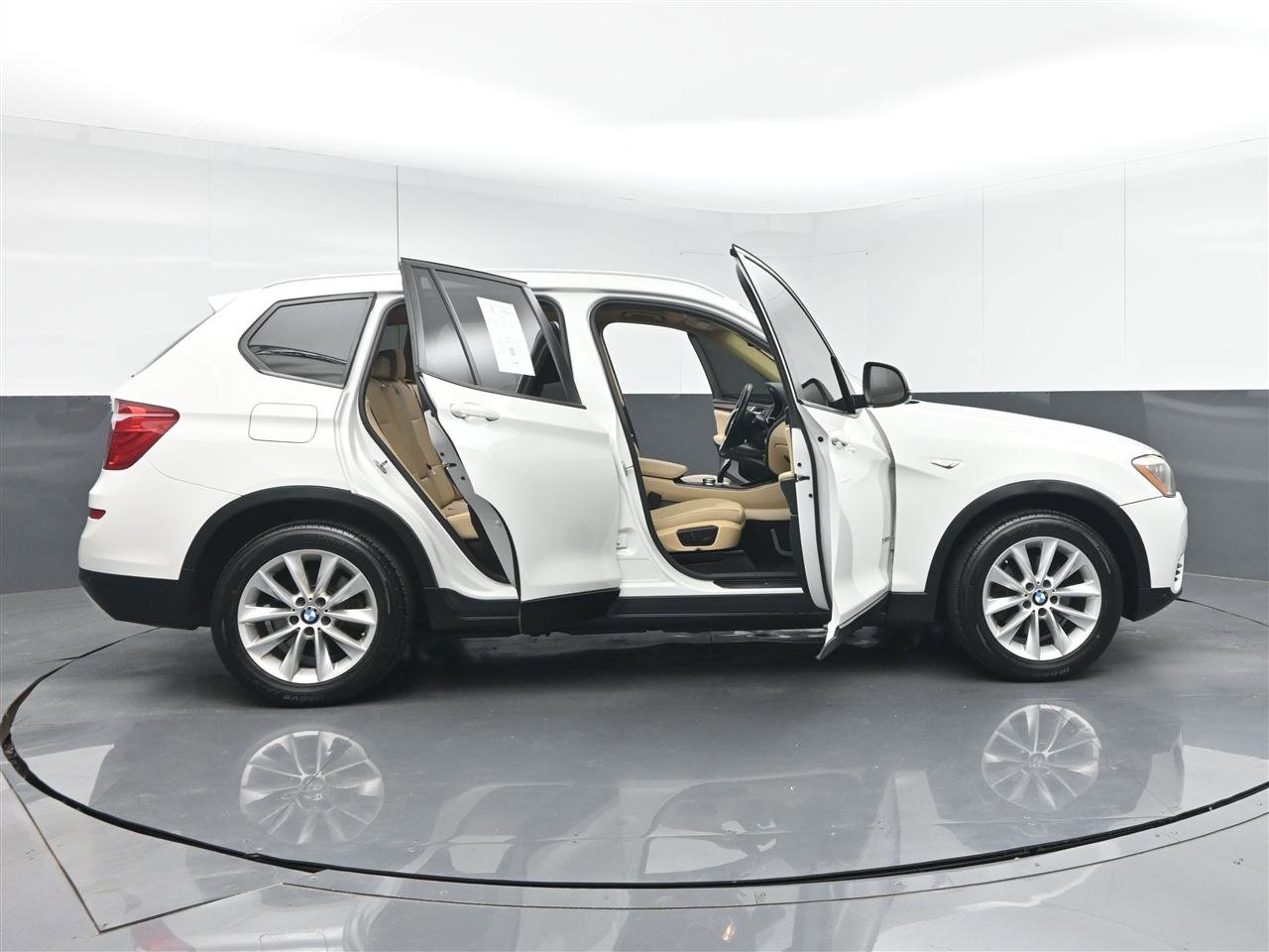 Used 2017 BMW X3 xDrive28i AWD/4WD image 40