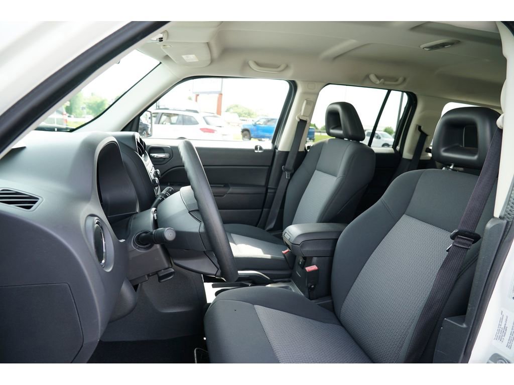 Used 2009 Jeep Patriot Sport image 12