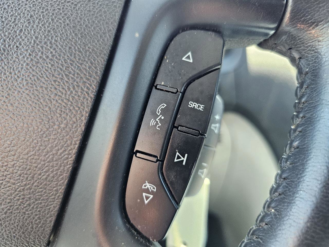 Used 2012 GMC Acadia Denali AWD/4WD image 14
