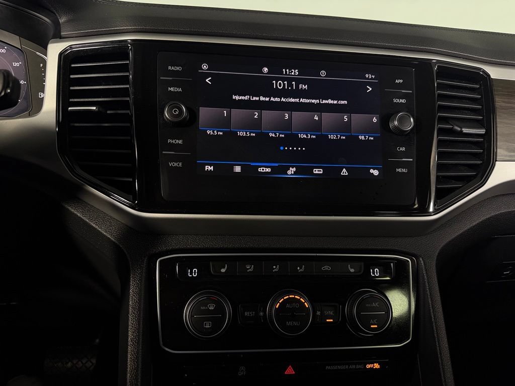 Used 2023 Volkswagen Atlas SE w/ Black Wheel Package FWD image 20