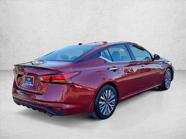Used 2024 Nissan Altima 2.5 SV w/ SV Premium Package image 5