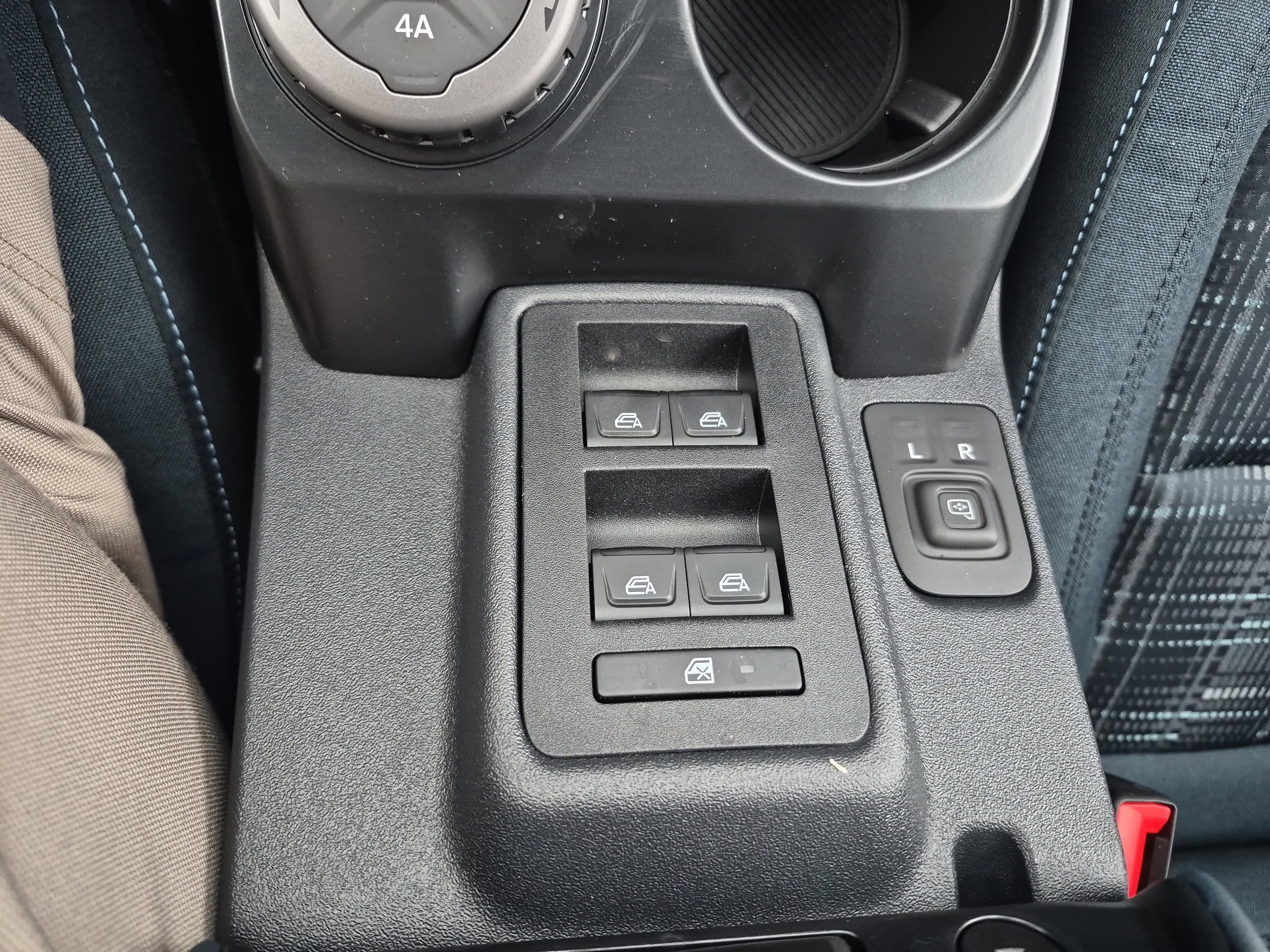 New 2025 Ford Bronco Heritage Edition image 29