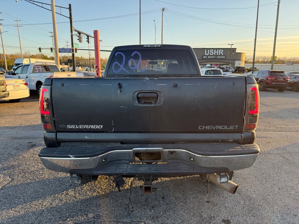 Used 2004 Chevrolet Silverado 2500 LS image 6