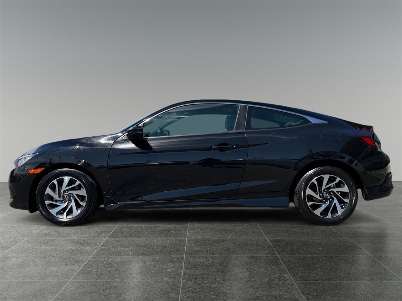 Used 2018 Honda Civic LX-P image 2