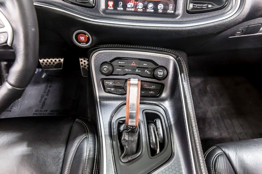 Used 2015 Dodge Challenger SRT w/ Technology Group image 26