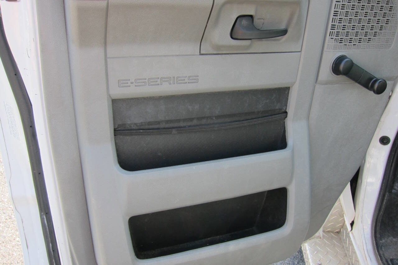 Used 2014 Ford E-450 and Econoline 450 Super Duty w/ Shuttle Bus Prep Package image 13
