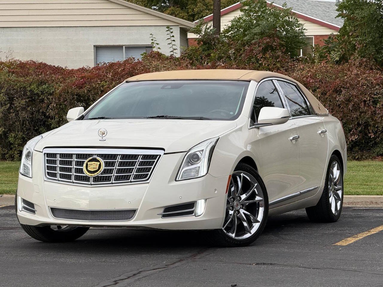 Used 2014 Cadillac XTS Premium FWD image 1