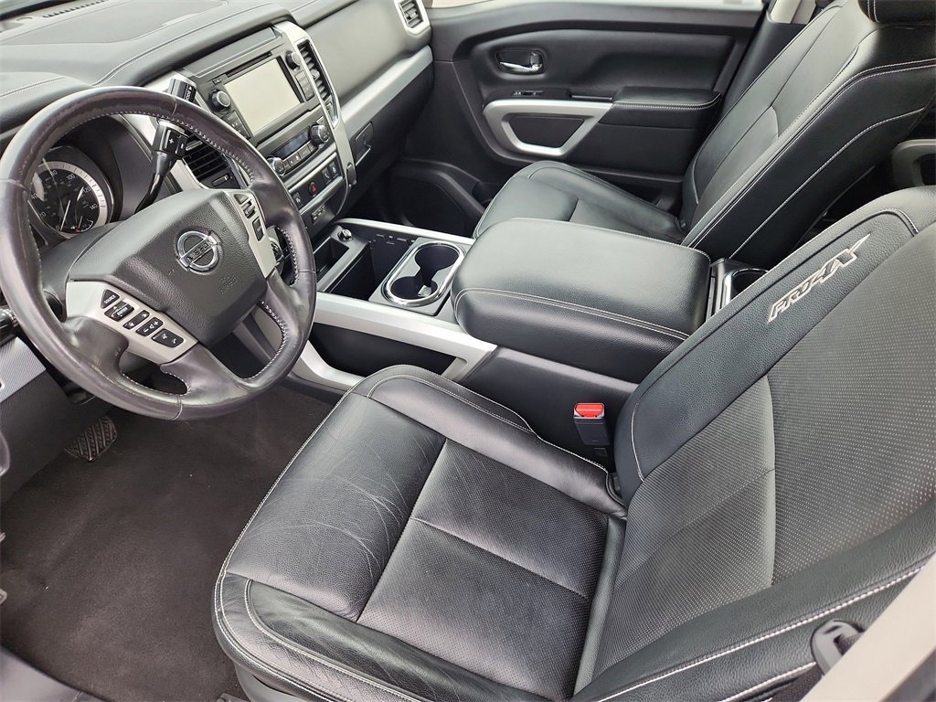Used 2019 Nissan Titan PRO-4X w/ Pro-4x Convenience Package image 9