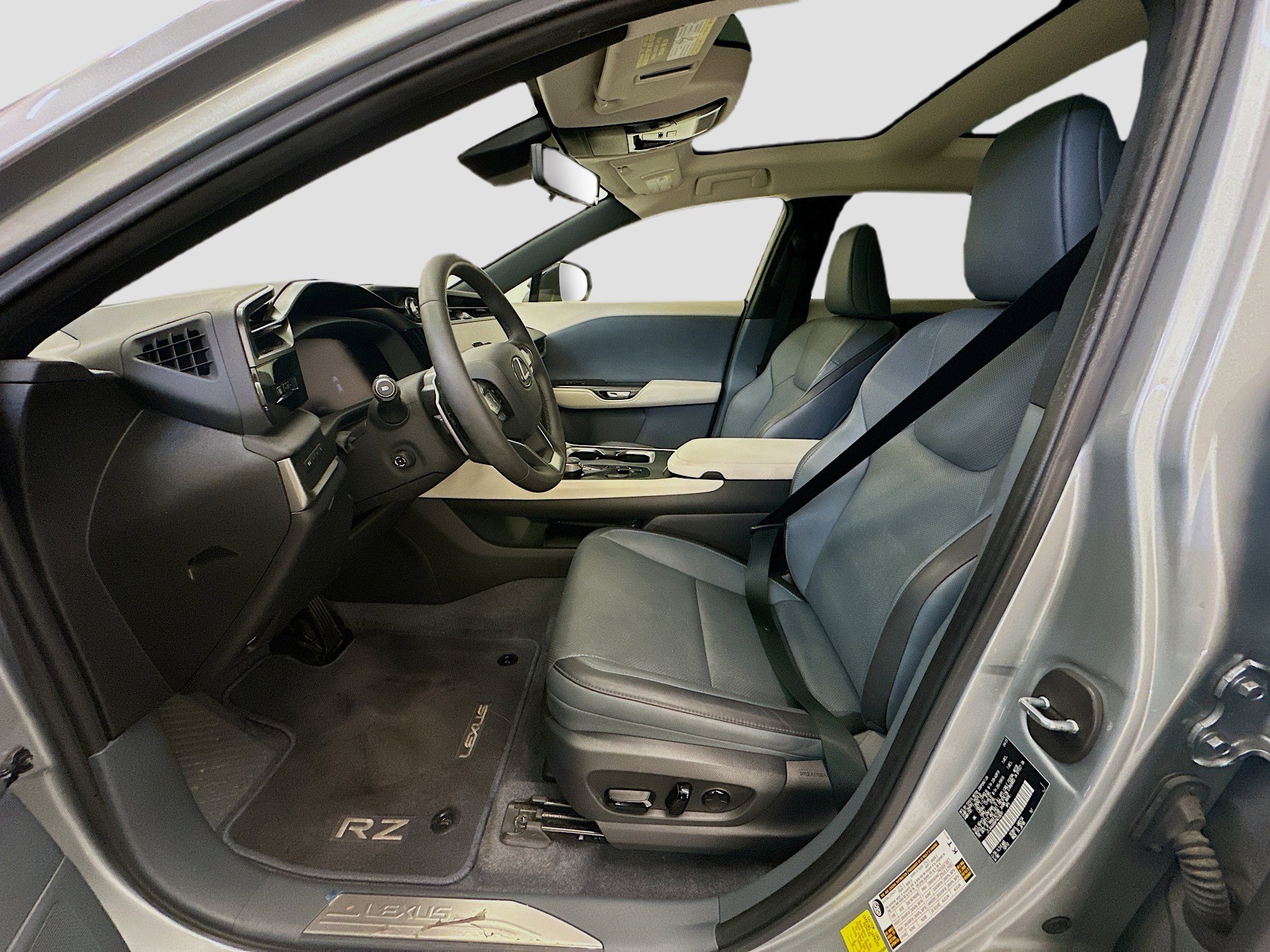 Used 2023 Lexus RZ 450e Premium w/ Technology Package AWD/4WD image 13