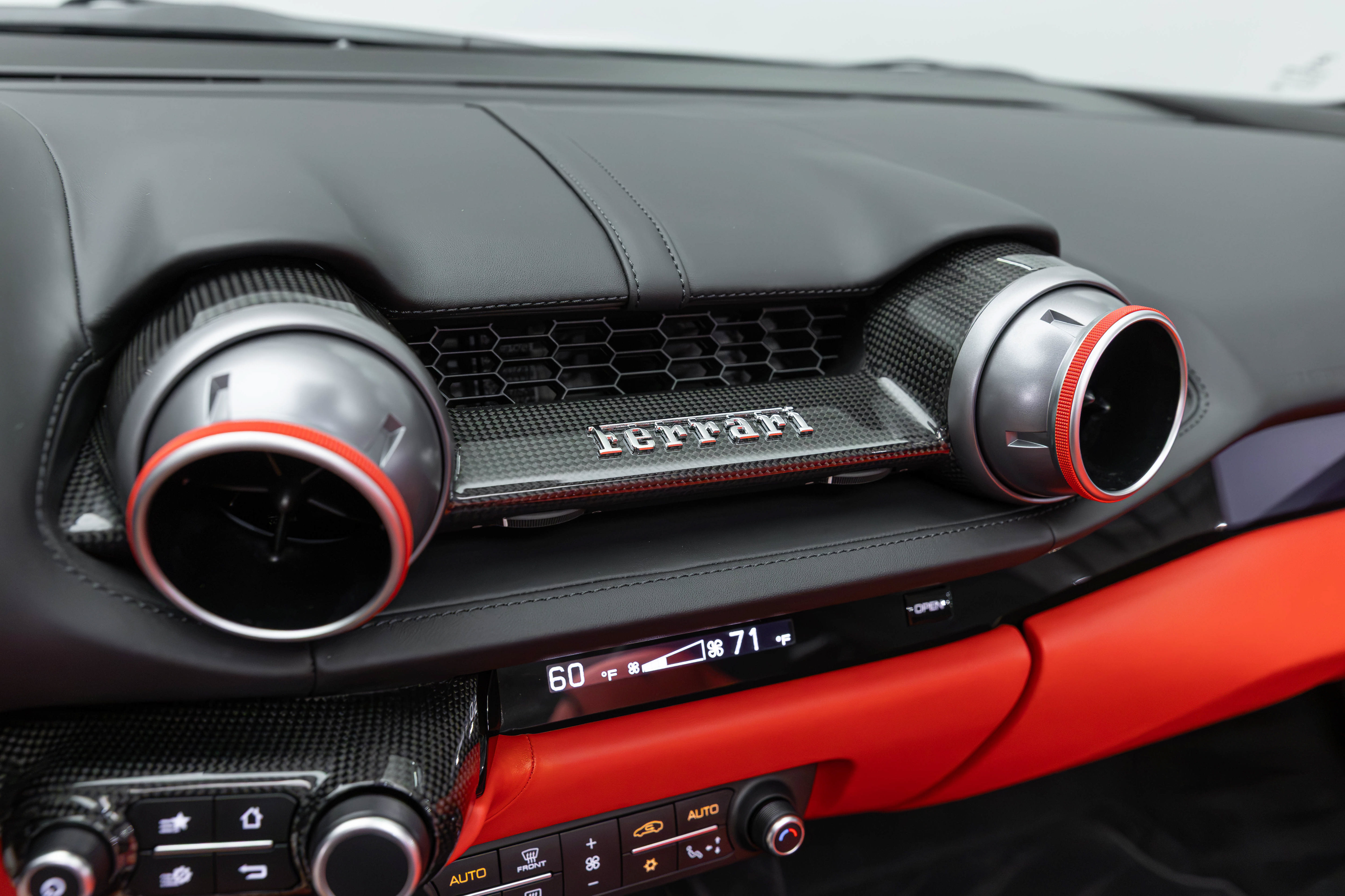 Certified 2023 Ferrari 812 GTS RWD image 31