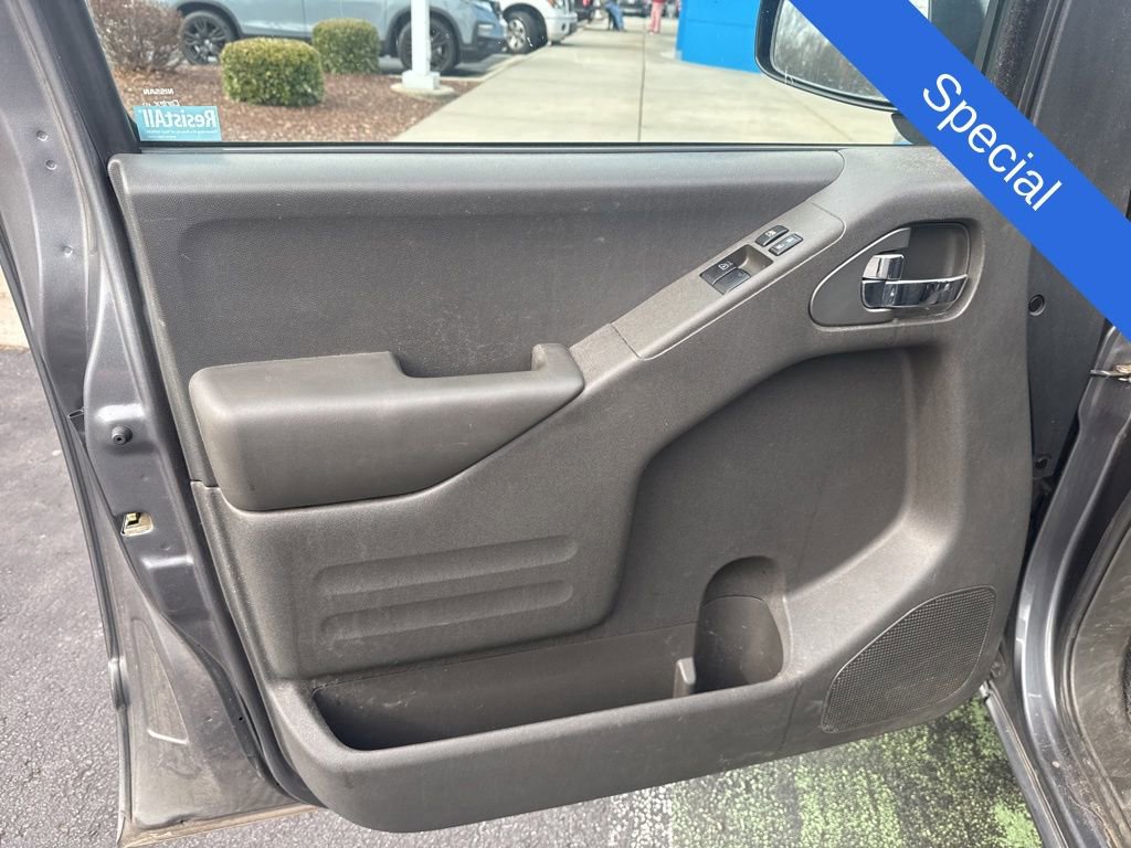 Used 2018 Nissan Frontier SV w/ Value Truck Package image 8