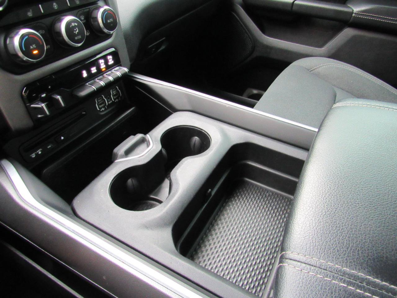 Used 2019 RAM 1500 Big Horn AWD/4WD image 7