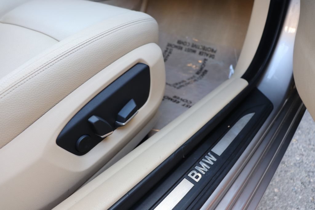 Used 2015 BMW 528i Sedan RWD image 32
